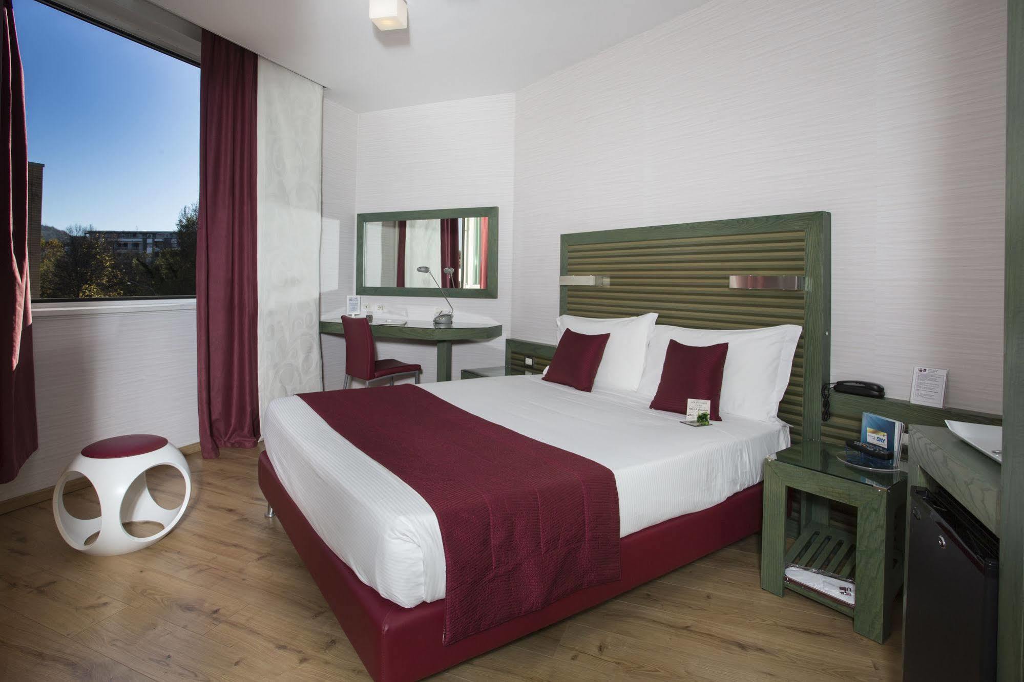 Best Western Ivrea Crystal Palace Banchette D'Ivrea Eksteriør bilde