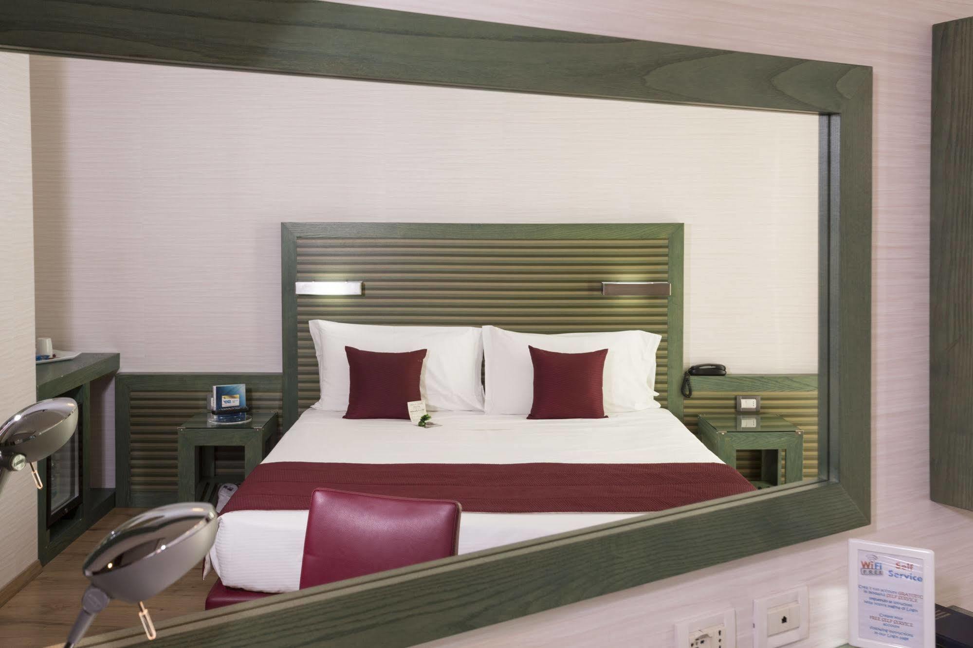 Best Western Ivrea Crystal Palace Banchette D'Ivrea Eksteriør bilde